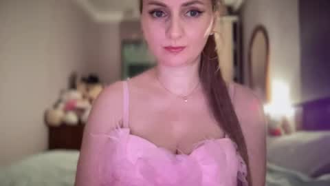 Funny  girl online show from 07-26-26, 10:38