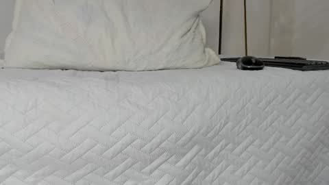 Snapshot of violeet_gray chatting on 02-14-25, 05:57 violeet_gray online show from 02-14-25, 05:57