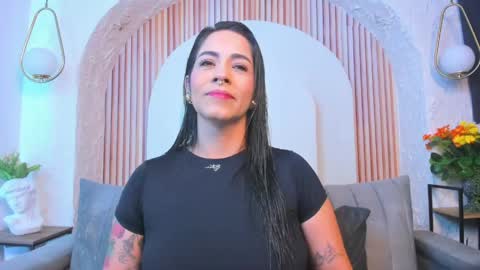 Violette online show from 05-30-26, 10:56