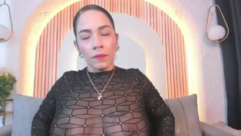 Violette online show from 06-27-26, 10:53