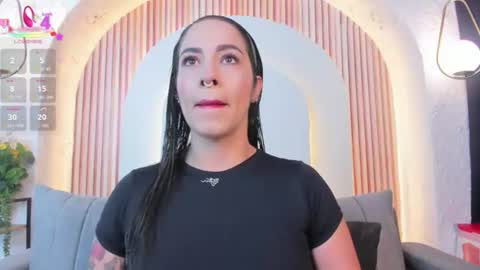 Violette online show from 07-21-26, 10:39