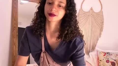 Snapshot of violet__15 chatting on 02-10-26, 12:20 violet__15 online show from 02-10-26, 12:20