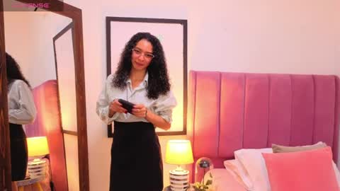 violet__15 online show from 06-10-26, 12:26
