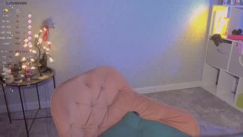 violet____h online show from 03-11-25, 07:58