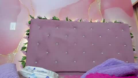 violet__taylor_ online show from 06-30-26, 02:12