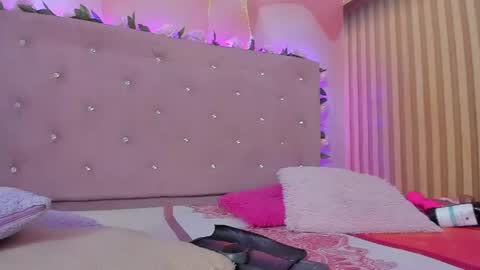 violet__taylor_ online show from 07-01-26, 02:24