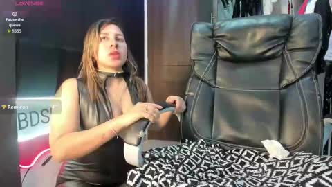 Snapshot of violet_bdsmx chatting on 09-24-25, 08:45 Kim online show from 09-24-25, 08:45