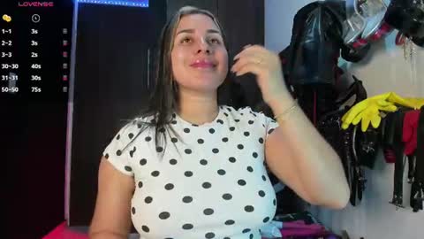 Kim online show from 06-18-26, 10:14