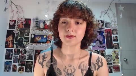 Violet online show from 02-24-25, 09:32