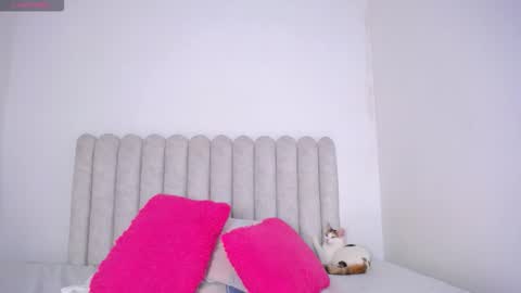 violet_giraldo online show from 03-03-26, 06:25