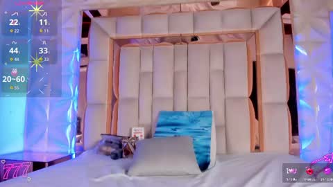 violet_milleer online show from 06-19-26, 07:28