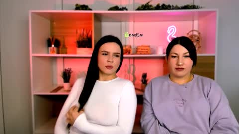 violet_moxi online show from 12-03-25, 12:25