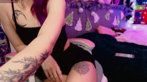 Deya online show from 12-25-24, 11:22