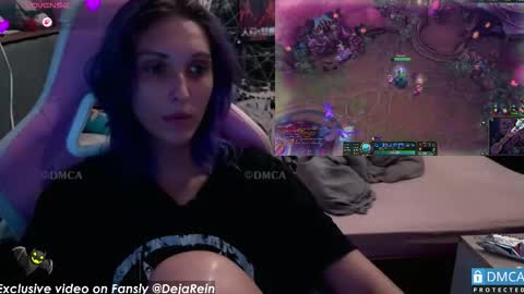 Snapshot of violet_noir_ chatting on 11-12-25, 02:17 Deya online show from 11-12-25, 02:17