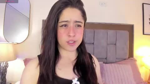 Violet Nova online show from 06-18-26, 11:36