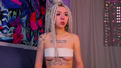 Violet online show from 01-06-25, 04:58