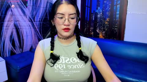 Snapshot of violeta_diazz chatting on 01-15-25, 09:51 online show from 01-15-25, 09:51
