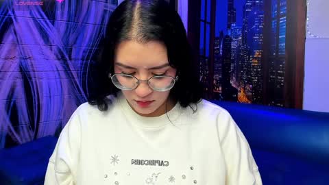 Snapshot of violeta_diazz chatting on 02-05-25, 09:07 online show from 02-05-25, 09:07