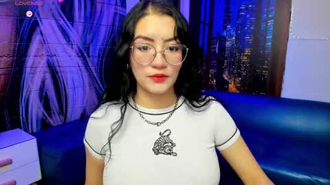 Snapshot of violeta_diazz chatting on 02-25-25, 09:13 online show from 02-25-25, 09:13