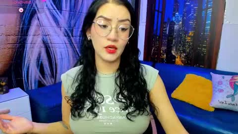 Snapshot of violeta_diazz chatting on 03-06-25, 08:16 online show from 03-06-25, 08:16