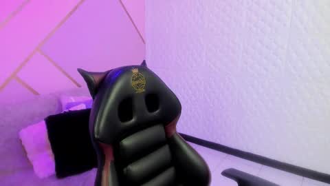     online show from 02-18-26, 09:22