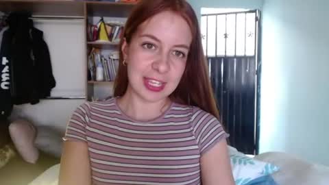 Snapshot of violeta_peter69 chatting on 07-09-26, 08:46 Violeta Peter online show from 07-09-26, 08:46