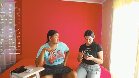 Snapshot of violeta_rouses chatting on 03-10-25, 06:12 violeta_rouses online show from 03-10-25, 06:12