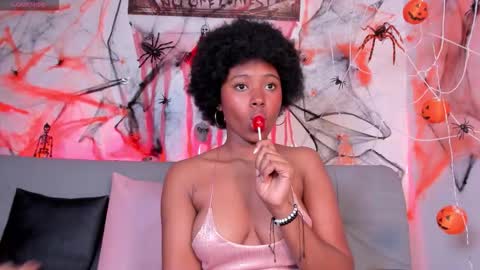 violeta_ruiz_ online show from 10-24-25, 10:17