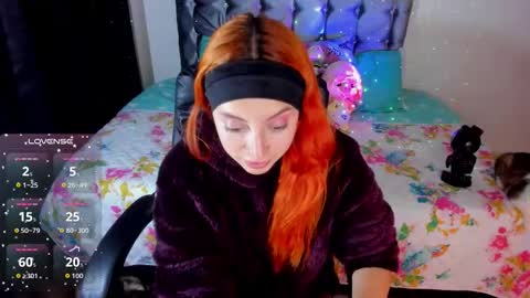 Violeta  Help me reach 150 thumbs up    online show from 03-25-26, 03:01