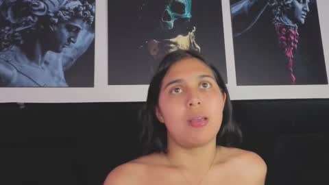 Snapshot of violetabliss1 chatting on 01-31-26, 07:11 VioletaBliss online show from 01-31-26, 07:11