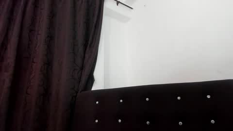 Snapshot of violetadumsper chatting on 02-28-25, 09:47 VioletaDums online show from 02-28-25, 09:47