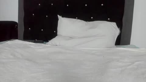 Snapshot of violetadumsper chatting on 03-12-25, 09:44 VioletaDums online show from 03-12-25, 09:44