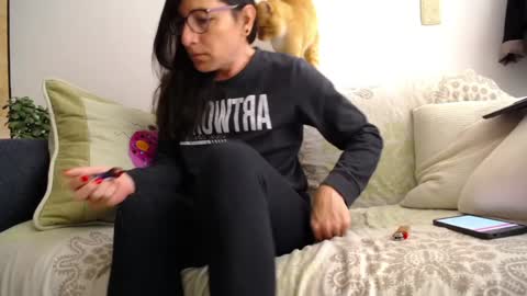 Snapshot of violetagomez_co chatting on 02-08-25, 01:11 Violeta Gmez online show from 02-08-25, 01:11