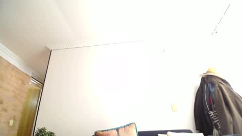 Snapshot of violetagomez_co chatting on 02-22-25, 05:46 Violeta Gmez online show from 02-22-25, 05:46