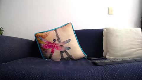 Snapshot of violetagomez_co chatting on 02-24-25, 08:25 Violeta Gmez online show from 02-24-25, 08:25