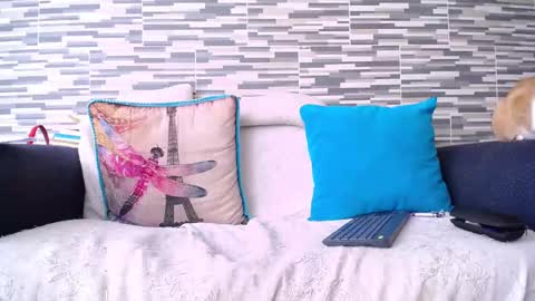 Snapshot of violetagomez_co chatting on 10-29-25, 02:30 Violeta Gmez online show from 10-29-25, 02:30