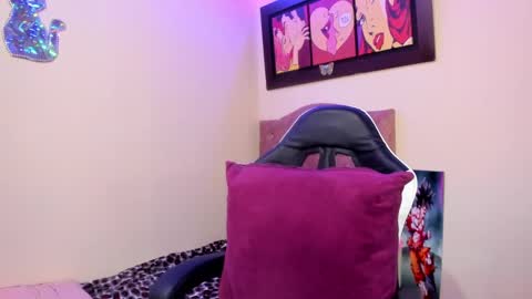 Snapshot of violetalee chatting on 03-04-25, 05:56 Jimena online show from 03-04-25, 05:56