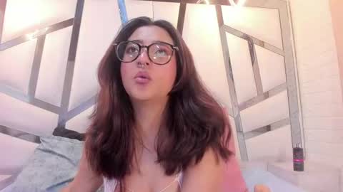 Violet online show from 08-05-26, 10:44