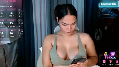 Snapshot of violetasha chatting on 07-28-26, 12:48 violet online show from 07-28-26, 12:48