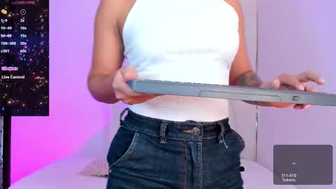 Violeta online show from 02-15-25, 06:33