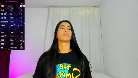 Violeta online show from 11-24-25, 12:16