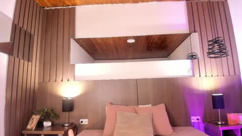 Snapshot of violetcarson_ chatting on 09-26-25, 01:59 Violet online show from 09-26-25, 01:59