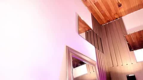 Snapshot of violetcarson_ chatting on 02-13-26, 02:46 Violet online show from 02-13-26, 02:46