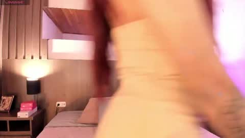 Violet online show from 04-27-26, 01:09