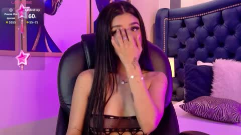 Snapshot of violetgrace__ chatting on 10-02-25, 03:30 Your Princess Violet online show from 10-02-25, 03:30