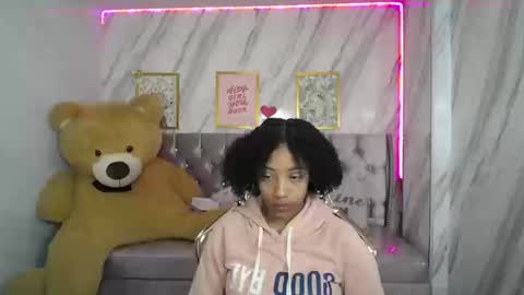 violeth_b online show from 09-19-25, 12:50