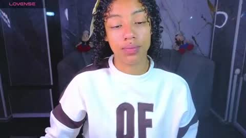 violeth_b online show from 07-25-26, 12:58
