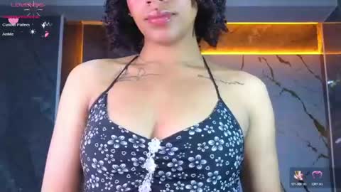 violeth_b online show from 07-28-26, 04:39