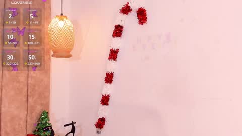 Snapshot of violethilton chatting on 12-23-24, 06:58 violeth online show from 12-23-24, 06:58