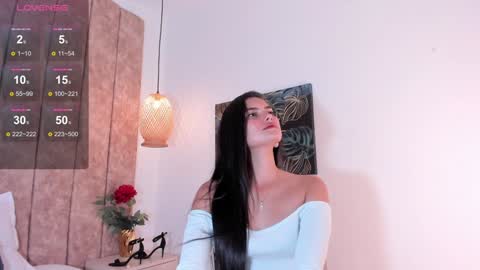 Snapshot of violethilton chatting on 02-07-25, 07:17 violeth online show from 02-07-25, 07:17